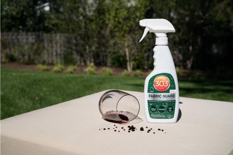 11 oz. Outdoor Fabric Water Repelling Treatment Spray